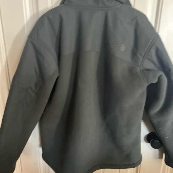 Mens Grey The Northface winter jacket - Picture 6 of 6